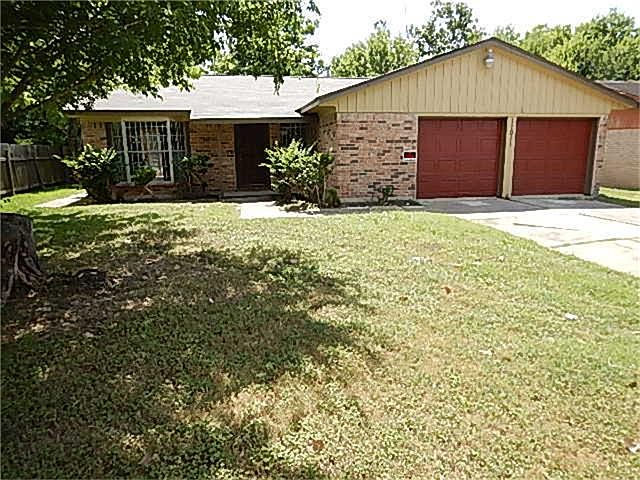 1st image of 11011 Glenhollow Dr