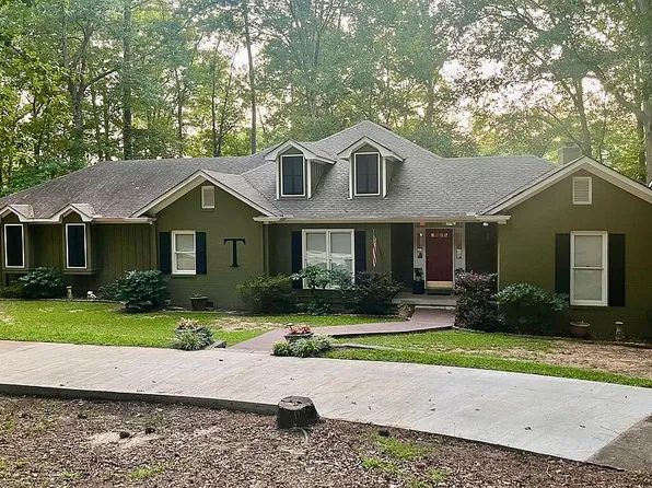 2218 Lakeview Ln SW, Fayette, AL 35555