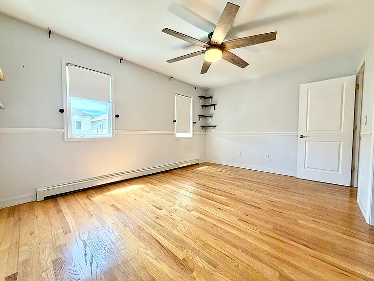 204 Sneden Ave #2 — Photo 22