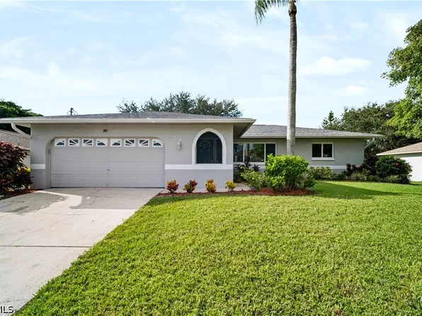 318 SE 23rd Terrace Cpe, Cape Coral, FL 33990