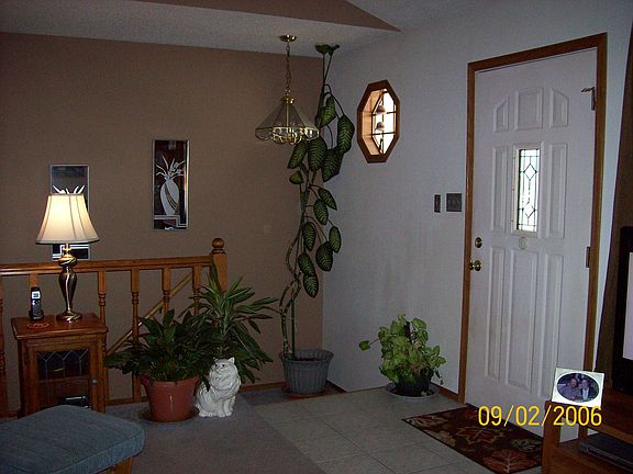 Front Entry/Stairs to Bsmt