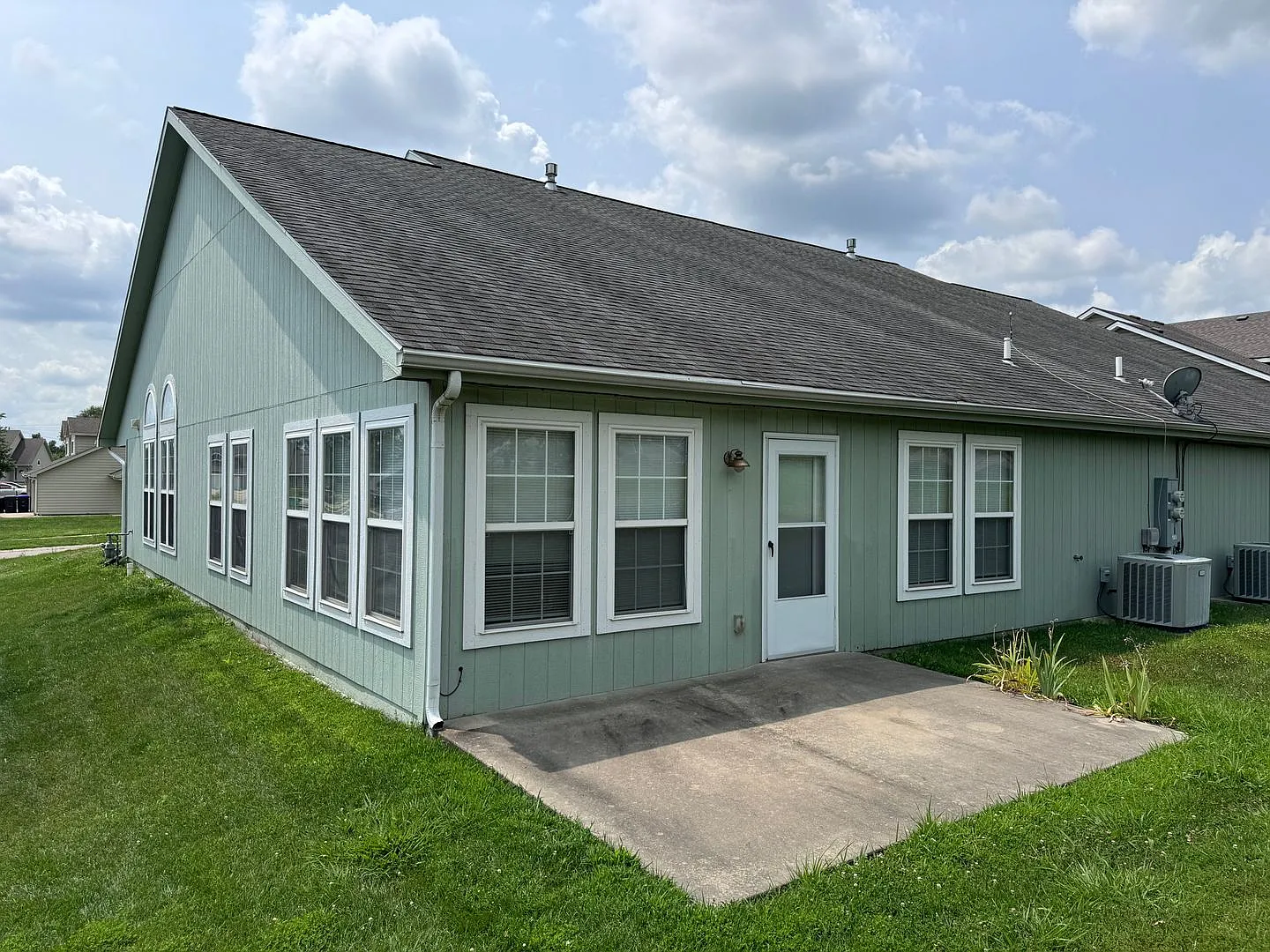 Large 2 bedroom duplex in Shawnee Heights School District — Photo 2