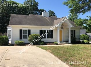 12501 Agate Ln, Pineville, NC 28134