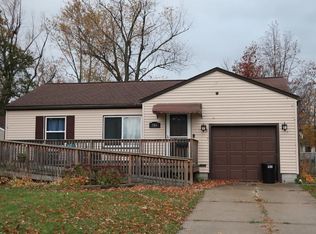 984 Waverly Rd, Eastlake, OH 44095