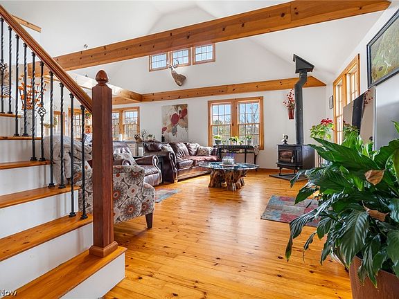 4th image of 2210 Scroll Rd SW