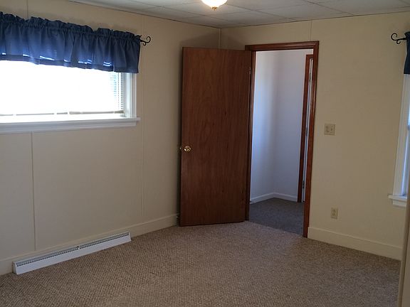 3rd image of 818 Adams Ave