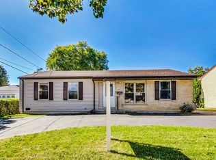 64 Schoenbeck Rd, Wheeling, IL 60090