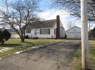 361 Mellars Ln E, Newark, OH