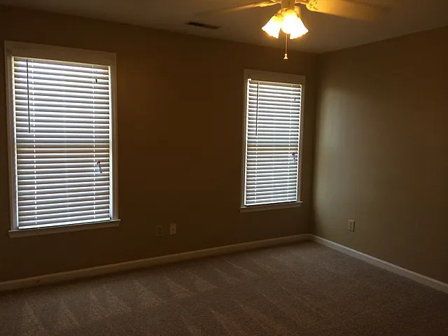 1216 Buckingham Cir — Photo 7