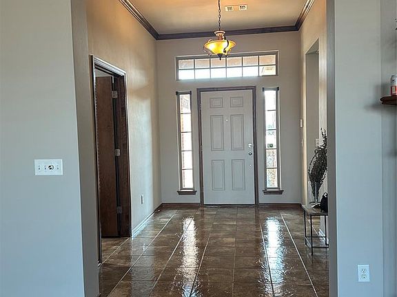 5th image of 605 Carolyn Ridge Rd