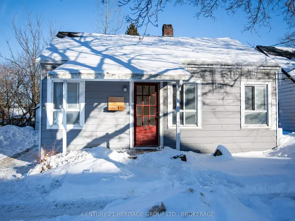 79 Kingscourt Ave, Kingston, ON K7K 4N8