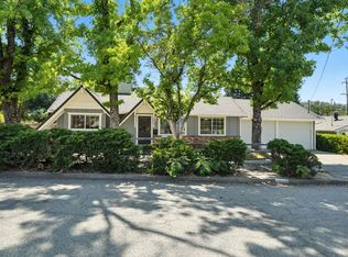 1610 Pleasant St, Redding, CA 96001