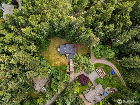 2nd image of 7983 NE Walden Lane