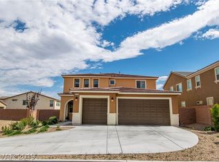 829 Lower Lake Ct, North Las Vegas, NV 89084
