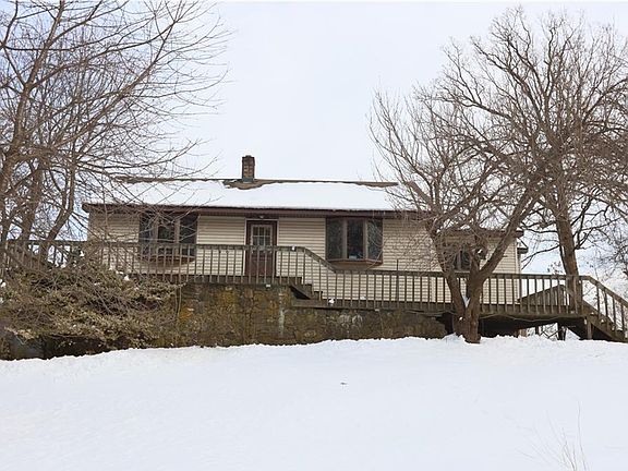 5th image of 38 Ellen Ave