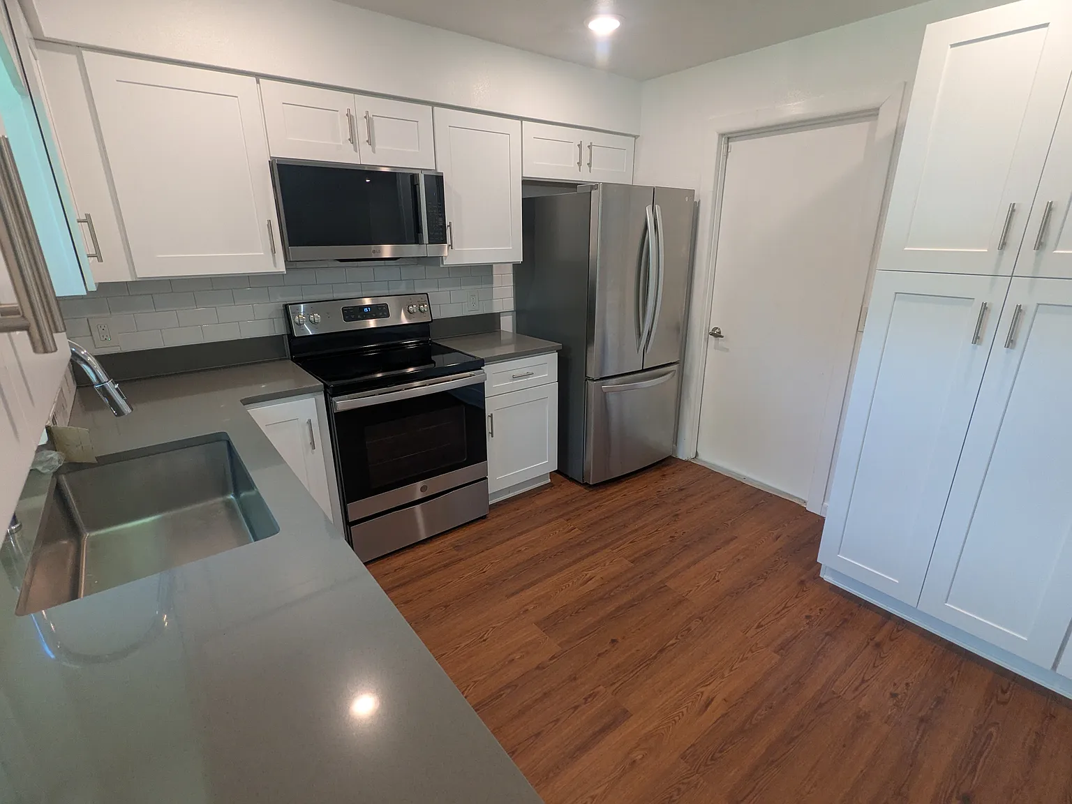 3 bed, 1693 sqft, $2,200 — Photo 4