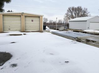 1104 11th St SE, Mandan, ND 58554