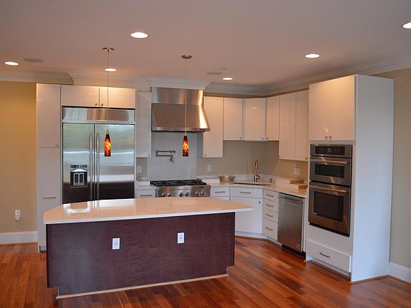Stunning Chefs Kitchen