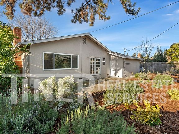 4th image of 1135 26th Ave
