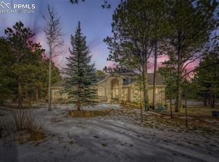 725 Lancers Ct, Monument, CO 80132