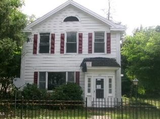 558 3rd Ave, Troy, NY 12182