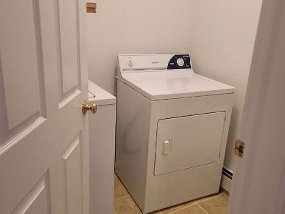 3rd image of 1232 Taft Ave APT D