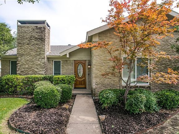 3rd image of 3616 Hendrick Dr