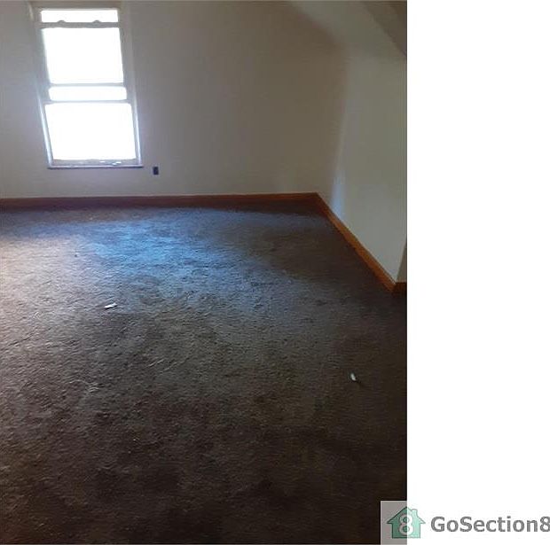 2nd image of 17505 Mapleboro Rd
