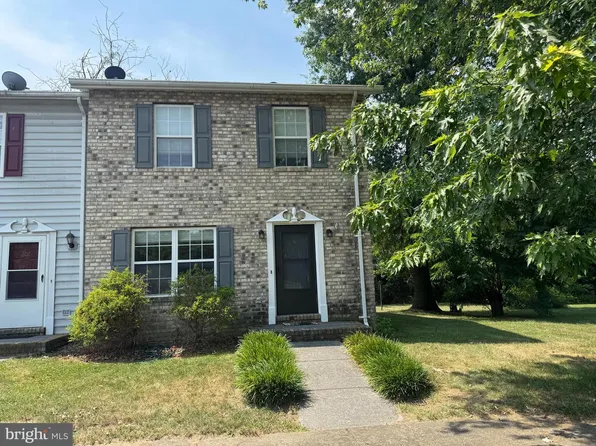 200 Freeton Ct, Stephens City, VA 22655