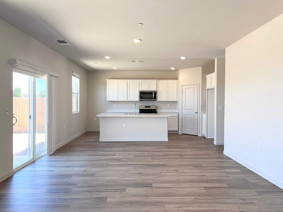 2nd image of 4130 Clary Ct