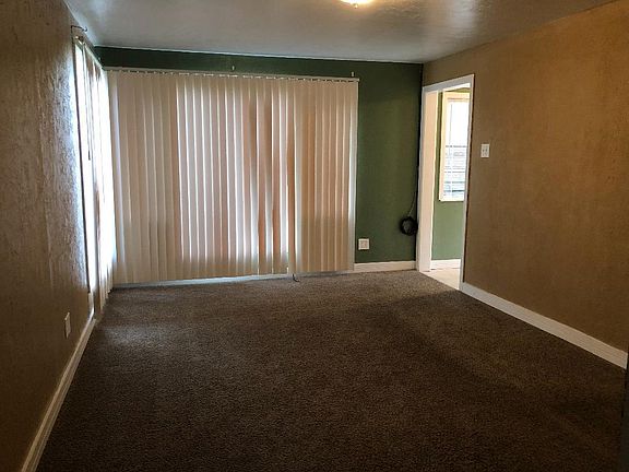 4th image of 130 Illinois St #1
