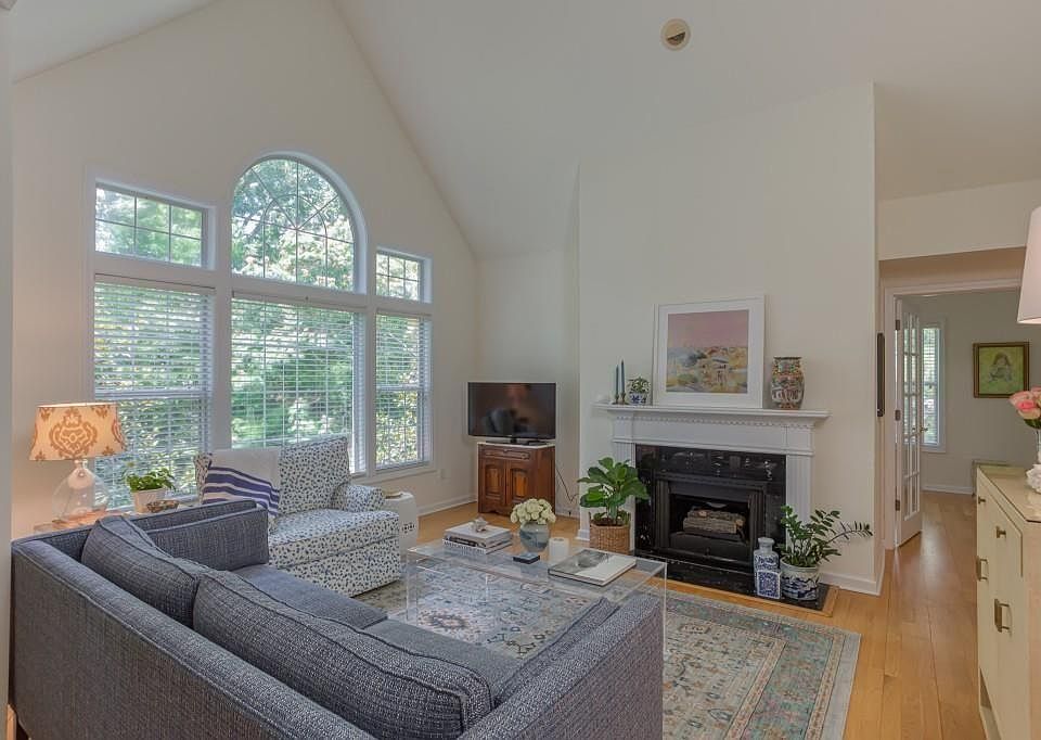 1st image of 3636 Habersham Rd NW APT 2307