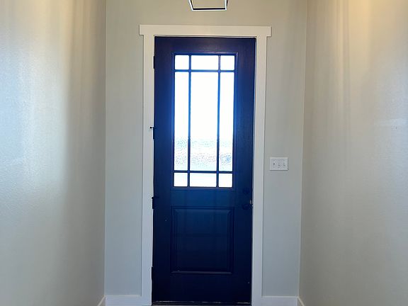 3rd image of 4022 Ruth Ln