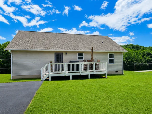 2956 Westmoreland Rd, Cleveland, GA 30528