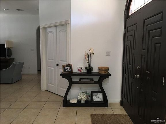 2nd image of 2712 Bluebird Ave
