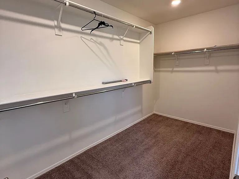 1127 E Descent St — Photo 25
