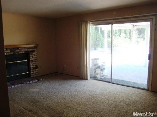 4th image of 7929 Ivy Hill Way
