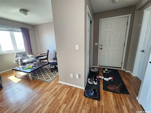 3rd image of 485 1st Ave NW