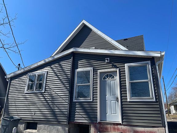 2nd image of 206 Morgan St #2