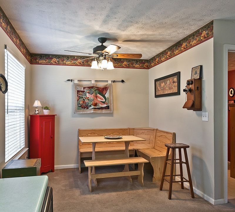 Warm and inviting dining nook