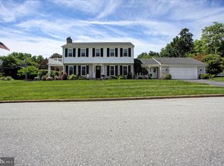 19525 Meadowbrook Rd, Hagerstown, MD 21742