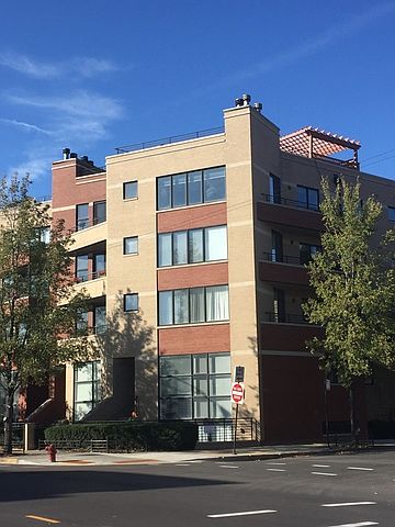 1st image of 1500 W Grand Ave APT 4E