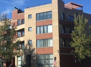 1500 W Grand Ave APT 4E, Chicago, IL 60642