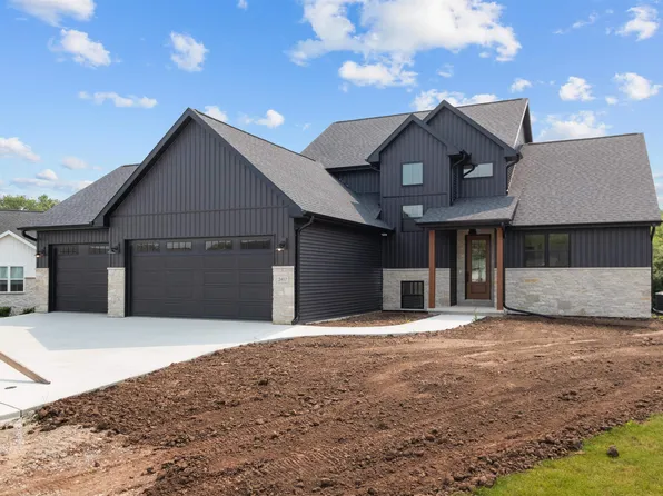 2417 Adrienne Ct, De Pere, WI 54115