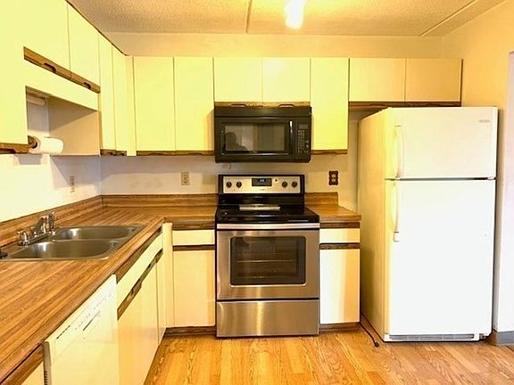 3rd image of 200 Cove Way Unit 514