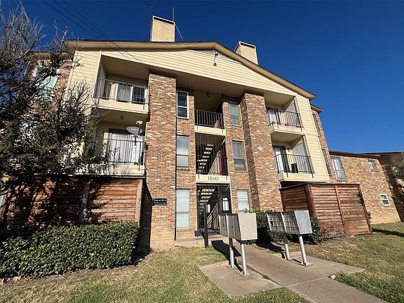 3rd image of 1810 N Garrett Ave APT 204