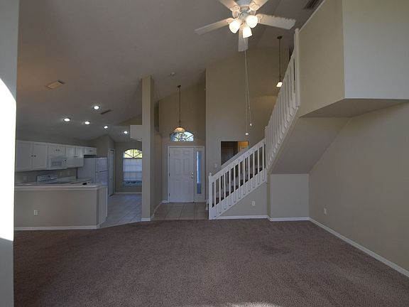 2nd image of 30718 Birdhouse Dr