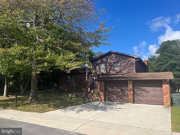 2nd image of 14103 Derrickson Ave