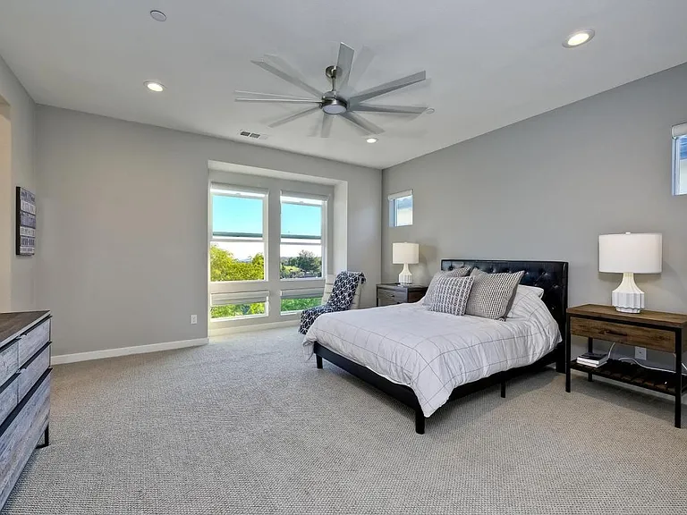 16242 Camden Cir — Photo 13