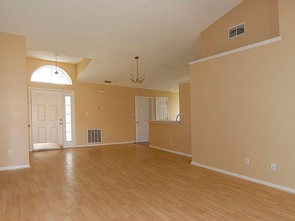 2nd image of 2456 Shelby Cir